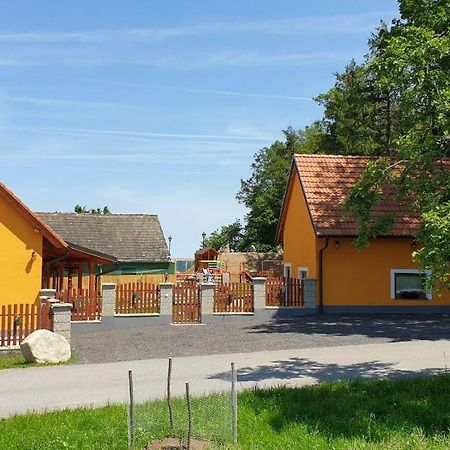 Penzion U Pepicka Netolice Exterior photo